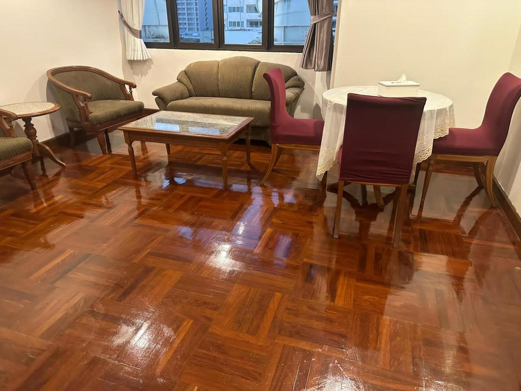 Omni Tower Sukhumvit Soi 4 Direct Apartman Bangkok Kültér fotó