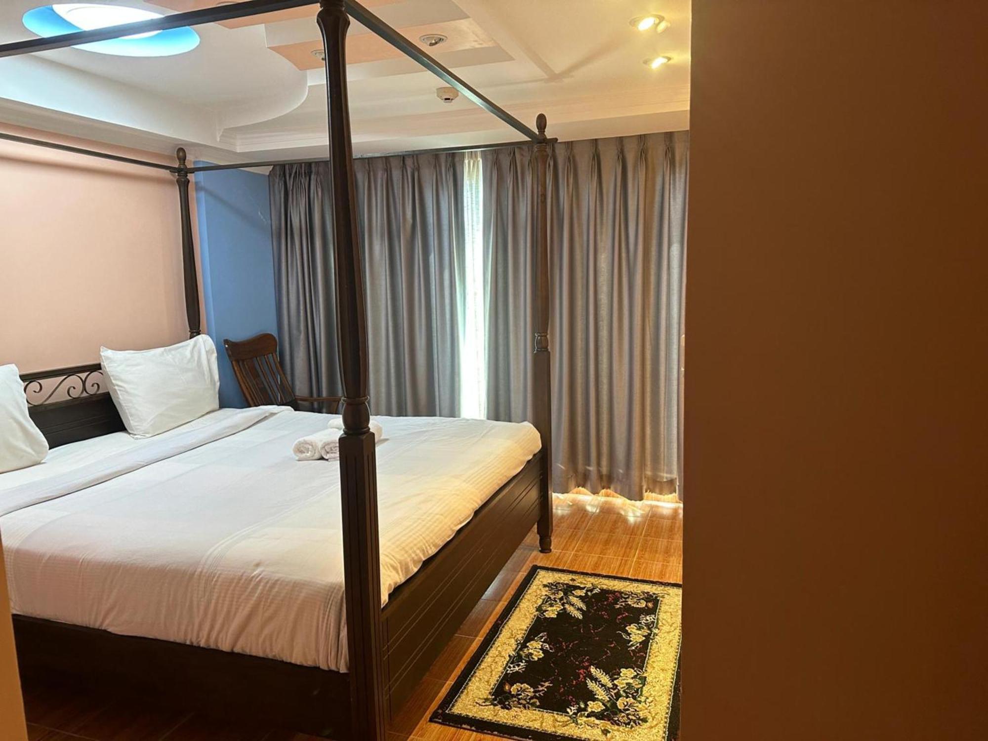Omni Tower Sukhumvit Soi 4 Direct Apartman Bangkok Kültér fotó
