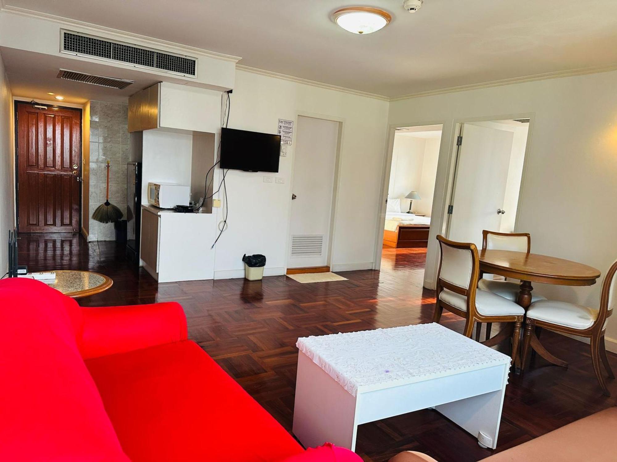Omni Tower Sukhumvit Soi 4 Direct Apartman Bangkok Kültér fotó