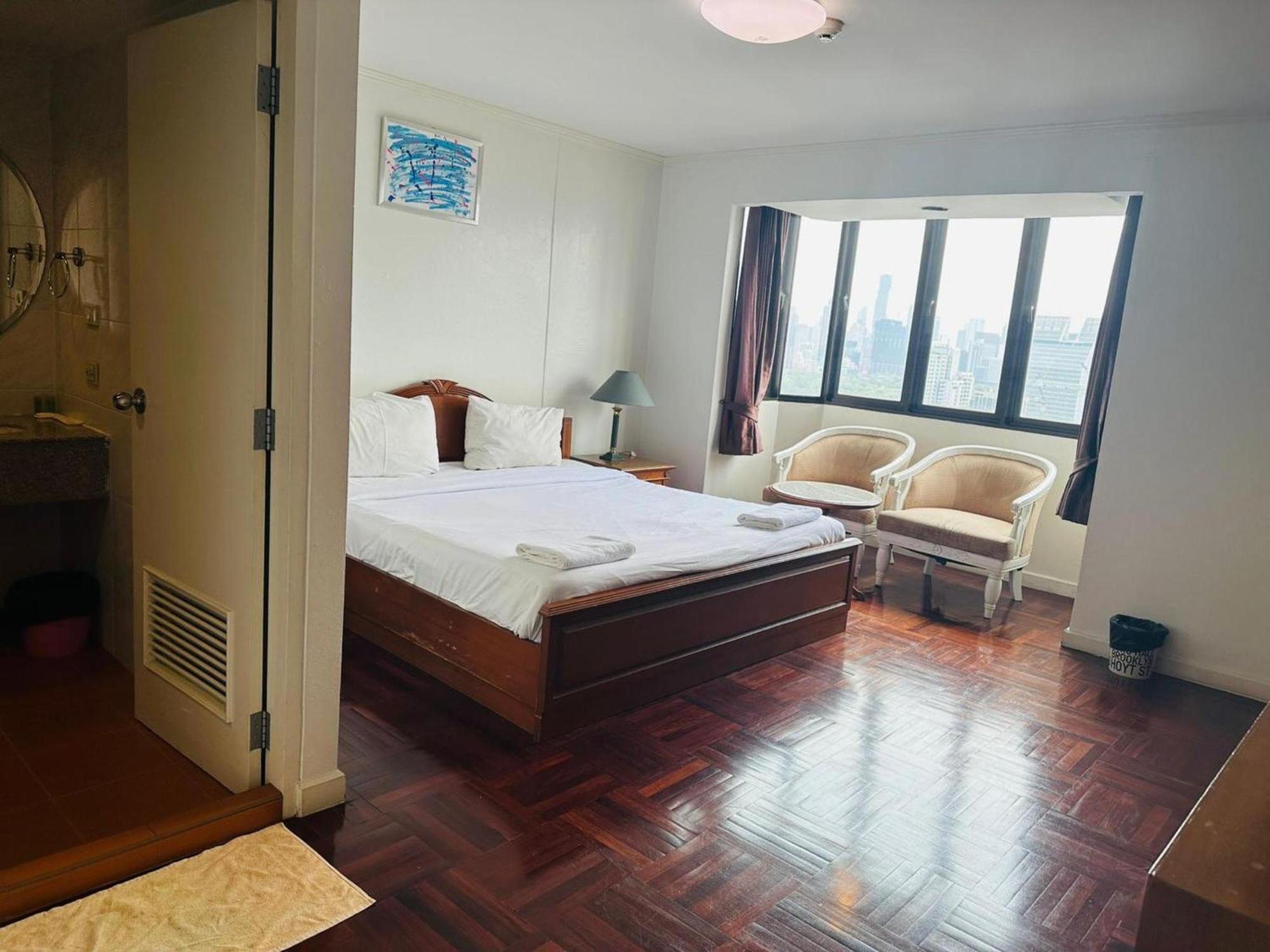 Omni Tower Sukhumvit Soi 4 Direct Apartman Bangkok Kültér fotó