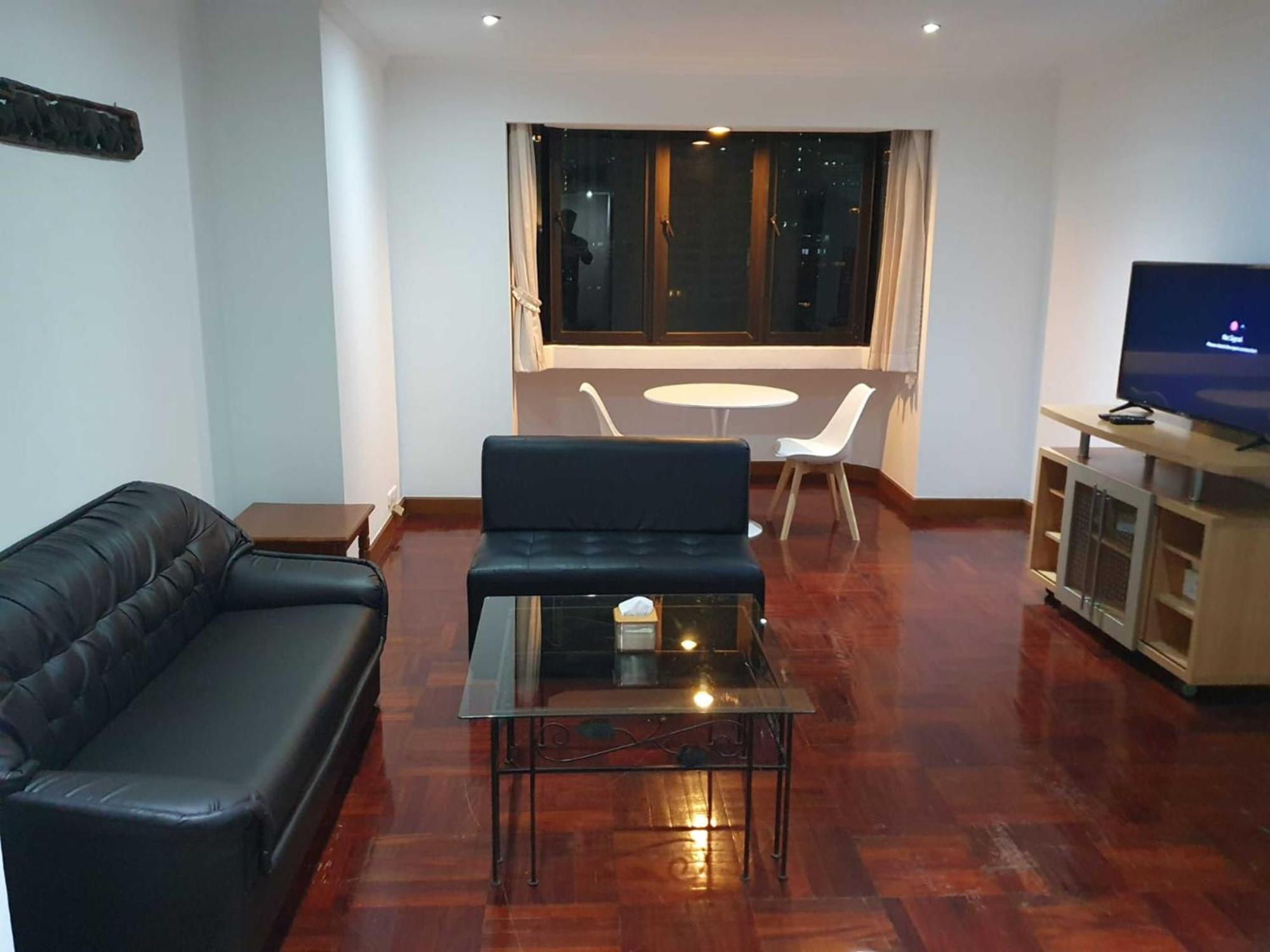 Omni Tower Sukhumvit Soi 4 Direct Apartman Bangkok Kültér fotó